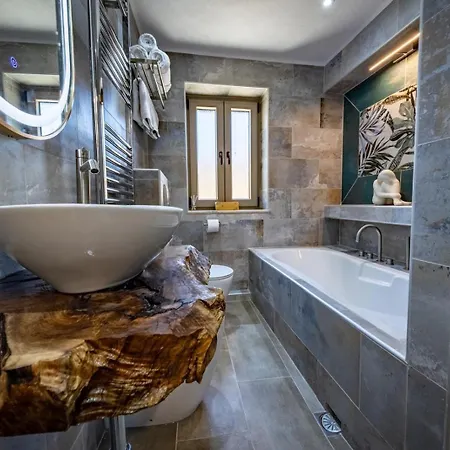 Vangelis Apartment