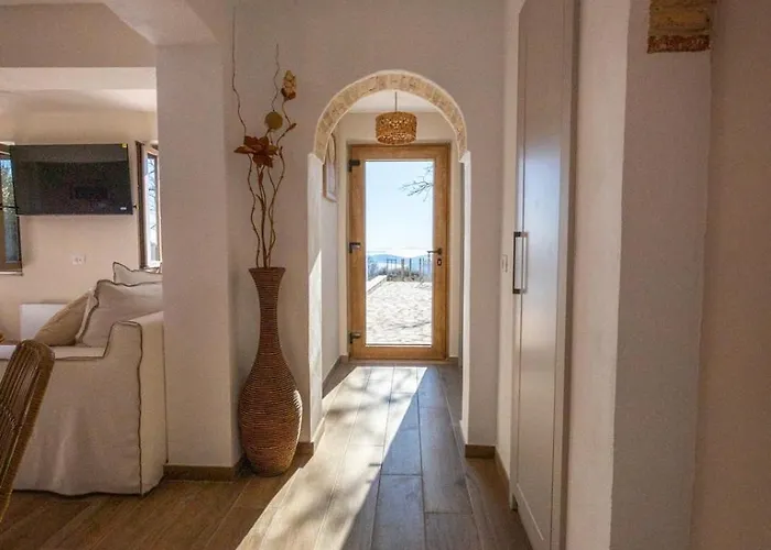 Vangelis Apartment *
